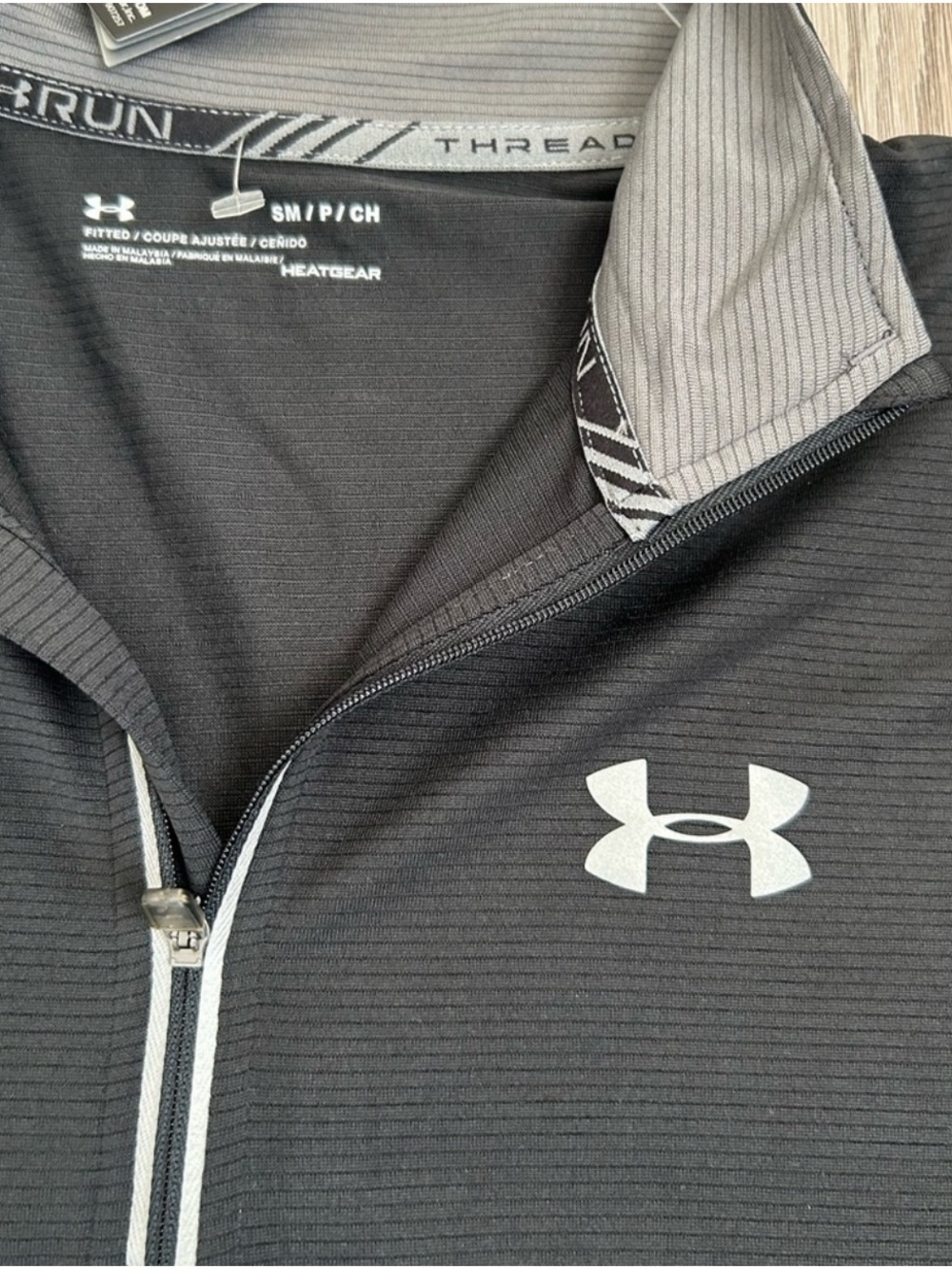 🌸 Under Armour Black Men's 1/4 Zip Performance Jacket - Picture 11 of 11